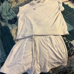 New Splendid Terry Short Sleeve Sweatshirt & Short 2 Piece Set NWT Small